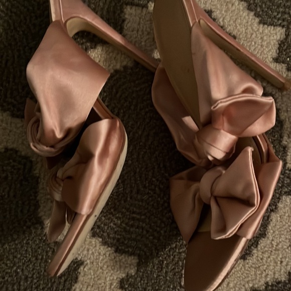 High heel with double bow - Picture 3 of 5